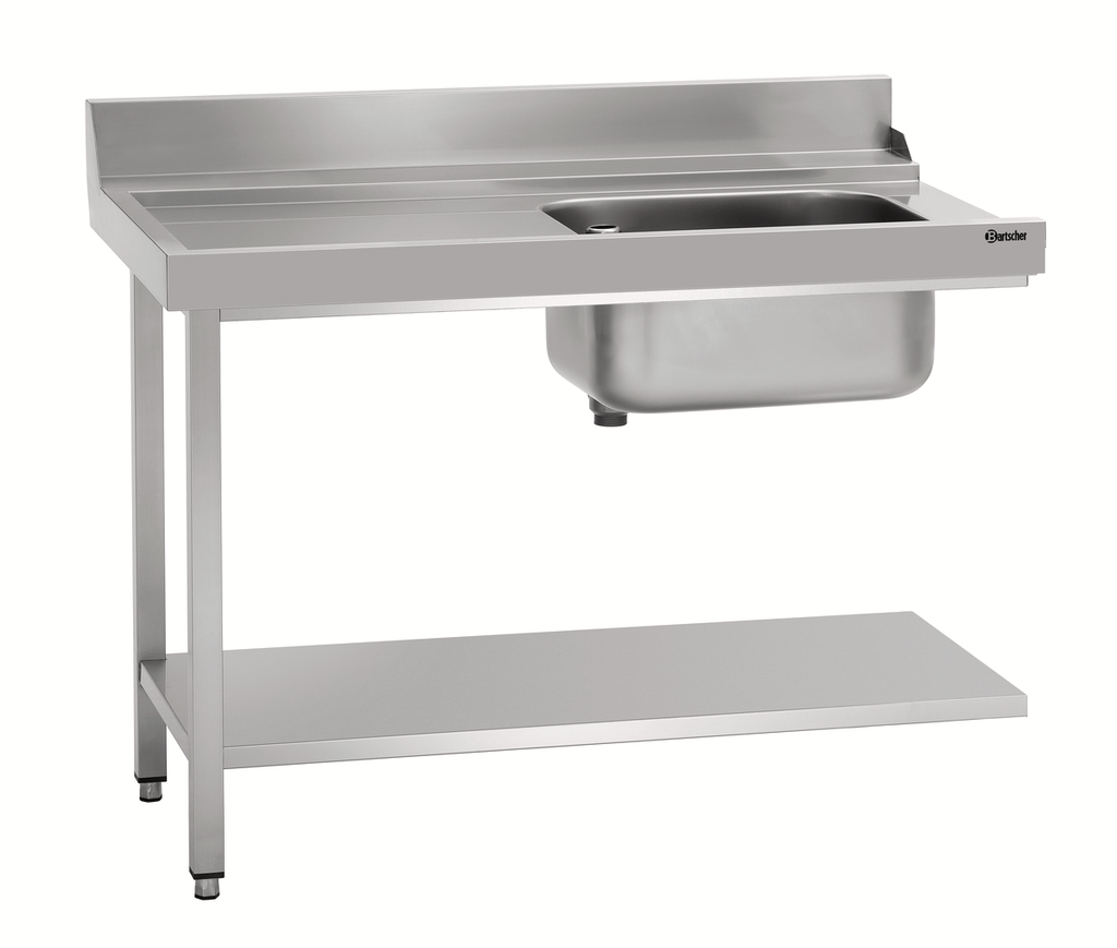 Pre-cleaning for passthrough dishwasher