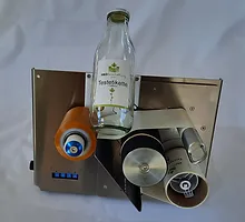 Labeling machine for bottles, jars etc. (incl. accessories)